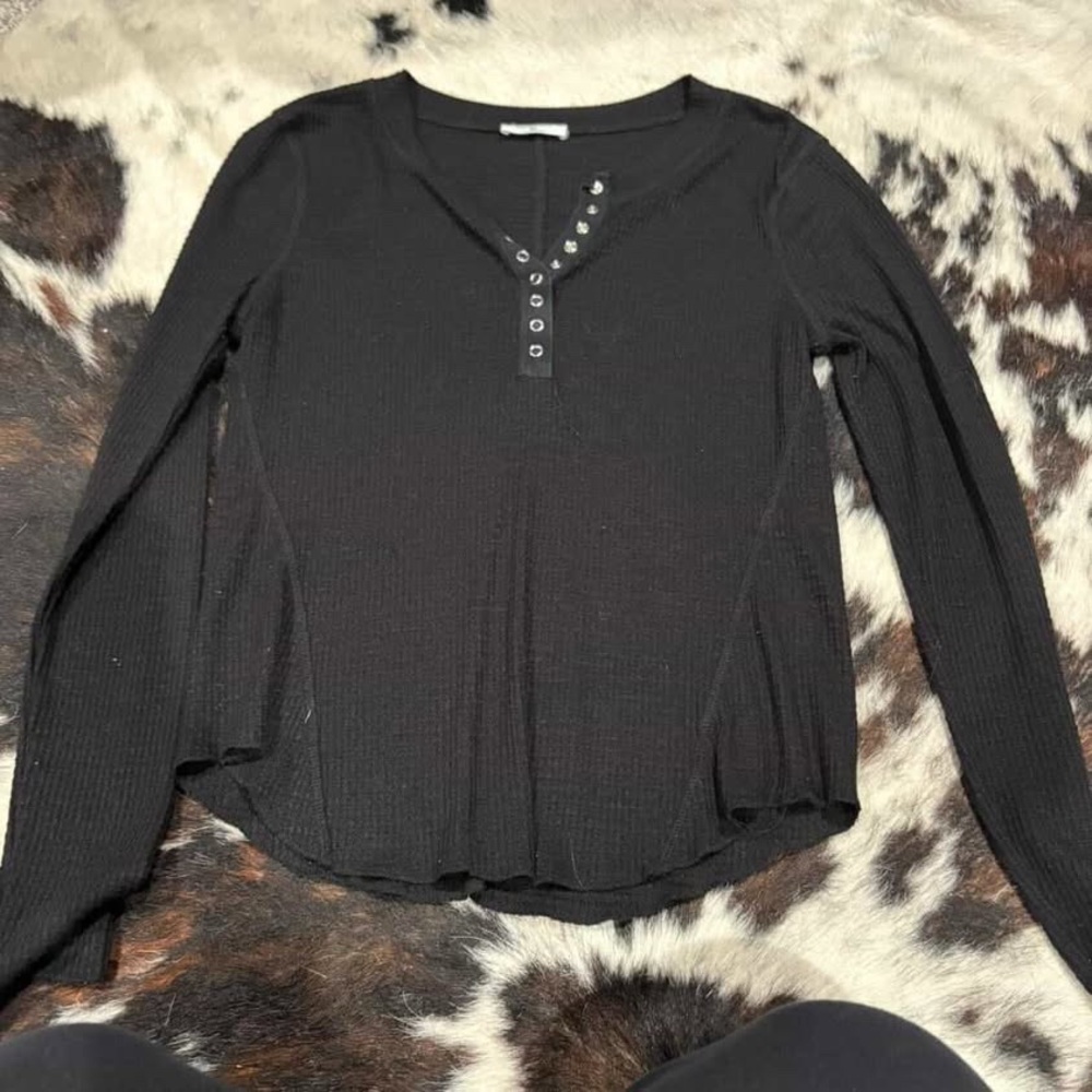 Zenana Outfitters Black Ribbed Henley Long Sleeve Top